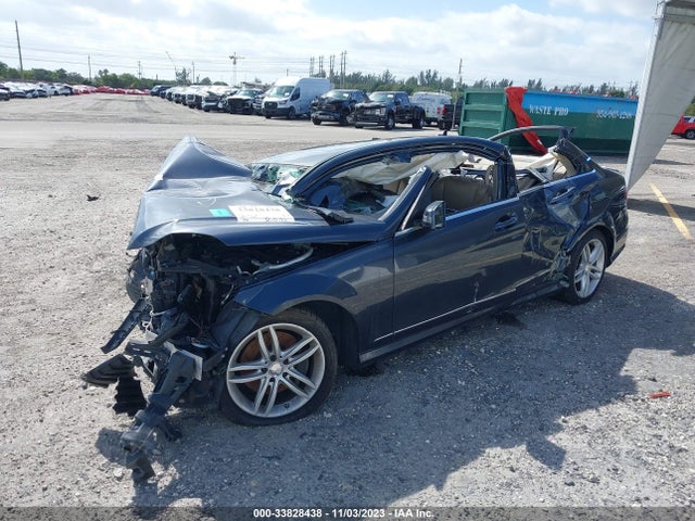 Mercedes-Benz C-class C 300 2014 WDDGF8AB3EA897558 Image 2