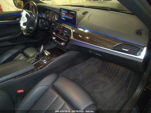 2018 BMW 5 Series, VIN: WBAJA7C55JWA72277