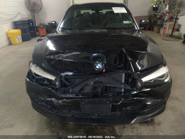 2018 BMW 5 Series, VIN: WBAJA7C55JWA72277