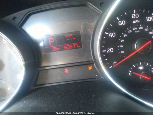 KNDMB5C14H6242375 KIA SEDONA LX