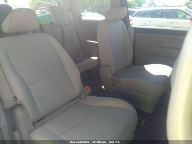 KNDMB5C14H6242375 KIA SEDONA LX