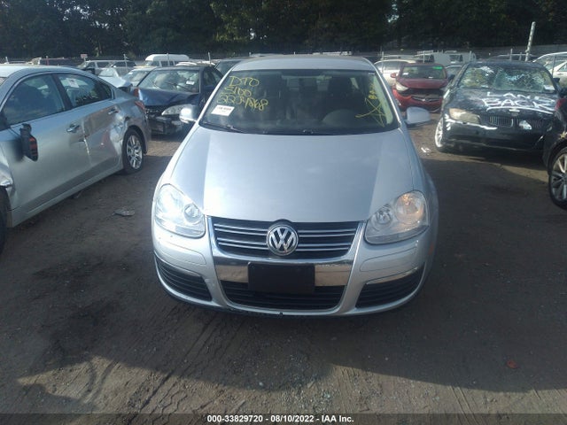 2010 VOLKSWAGEN JETTA SEDAN S VIN: 3VWJZ7AJ7AM093640