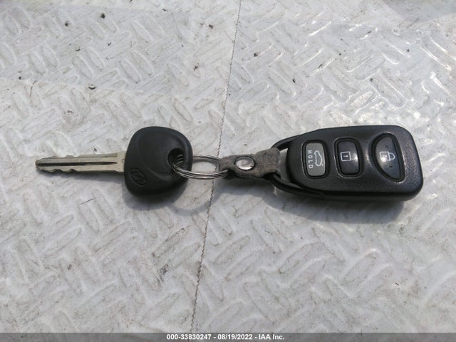 2013 HYUNDAI ELANTRA GLS VIN: 5NPDH4AE3DH303701
