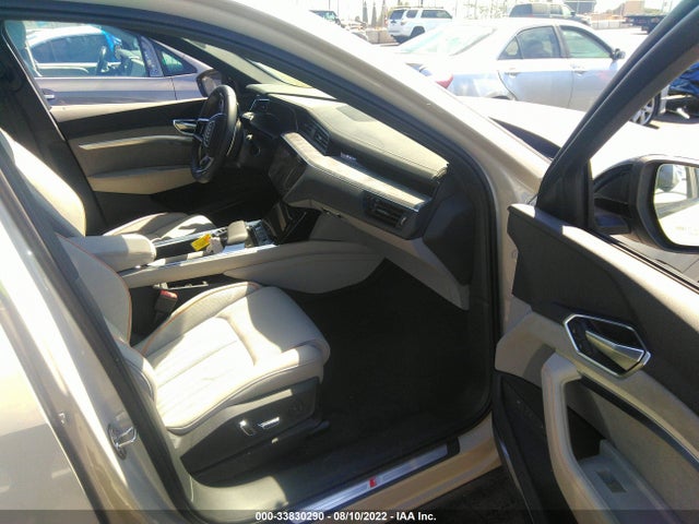 2022 Audi e-tron, VIN: WA1VABGE9NB022830