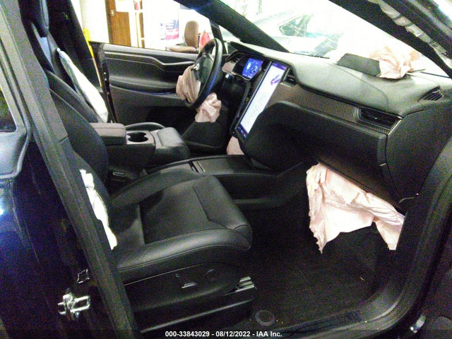 2018 Tesla Model X, VIN: 5YJXCBE29JF115405