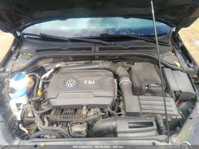 3VWD17AJ0EM268319 Volkswagen Jetta Sedan Se