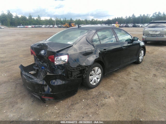 3VWD17AJ0EM268319 Volkswagen Jetta Sedan Se