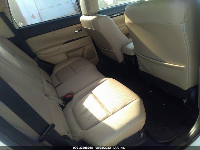 2018 Mitsubishi Outlander, VIN: JA4AD3A35JZ012056