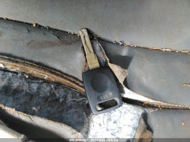 Audi A8 1997 WAUBG84D2VN000928 Image 3