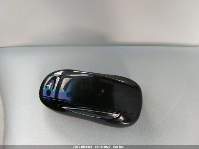 2021 Tesla Model X, VIN: 5YJXCBE21MF321774