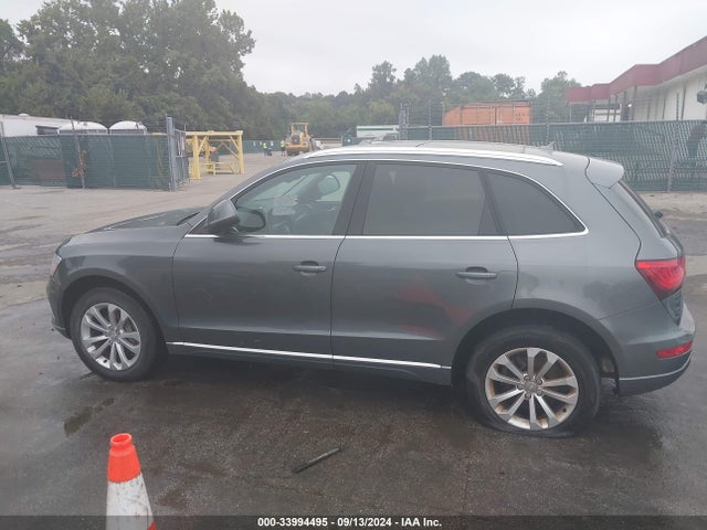 WA1LFAFP2EA117404 Audi Q5 2.0t Premium