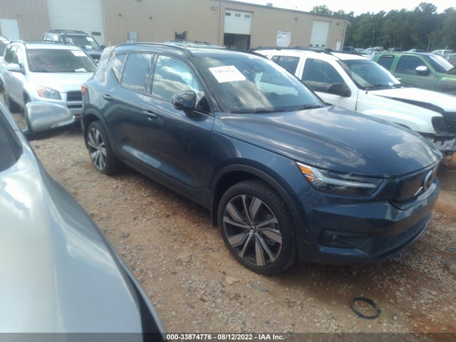 2022 Volvo XC40, VIN: YV4ED3UR6N2653283