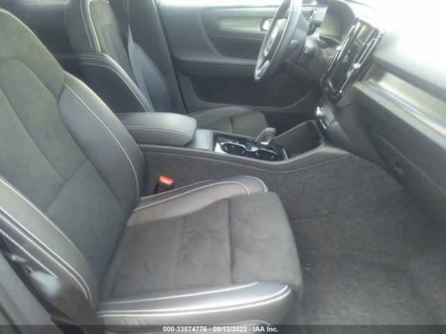 2022 Volvo XC40, VIN: YV4ED3UR6N2653283
