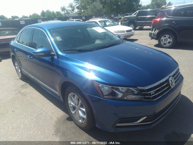 2017 Volkswagen Passat, VIN: 1VWAT7A36HC053323