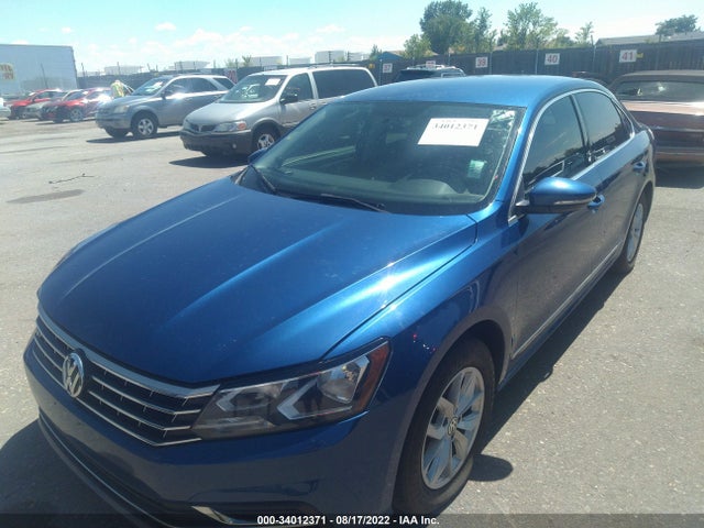 2017 Volkswagen Passat, VIN: 1VWAT7A36HC053323