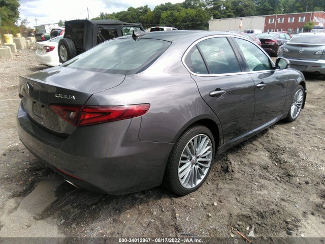 2017 Alfa Romeo Giulia, VIN: ZARFAEEN7H7550328