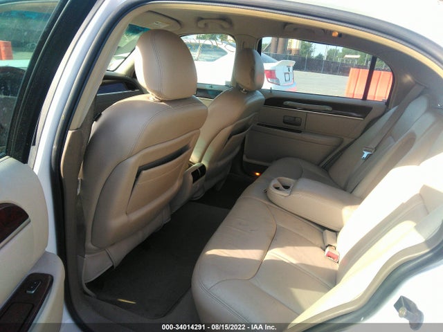Lincoln Town Car 2005 1LNHM82W95Y656967 Image 9