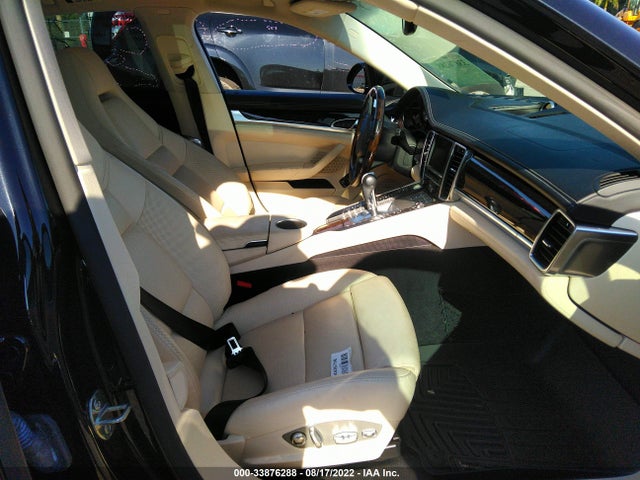 2016 Porsche Panamera, VIN: WP0AB2A76GL050433