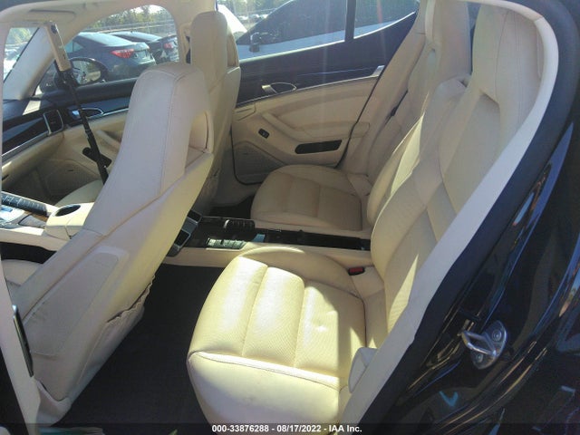 2016 Porsche Panamera, VIN: WP0AB2A76GL050433