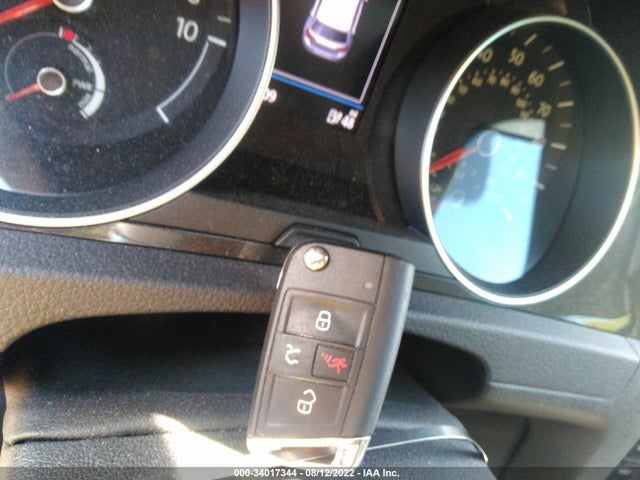 2019 Volkswagen Golf, VIN: WVWKR7AU8KW902002