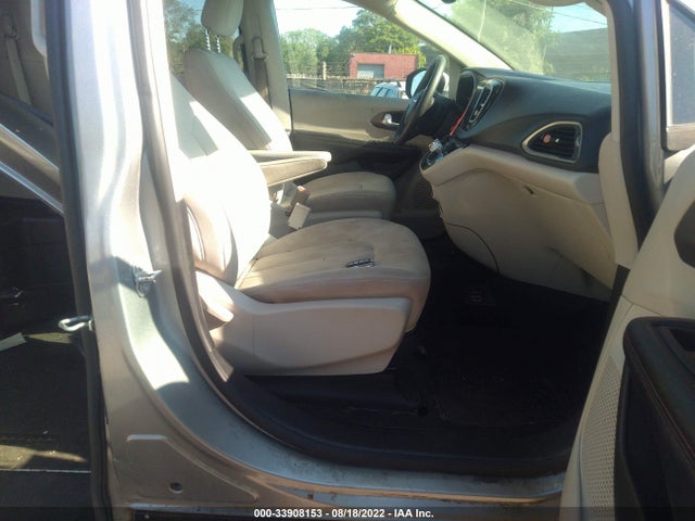 Chrysler Pacifica Touring 2017 2C4RC1DGXHR554935 Image 5