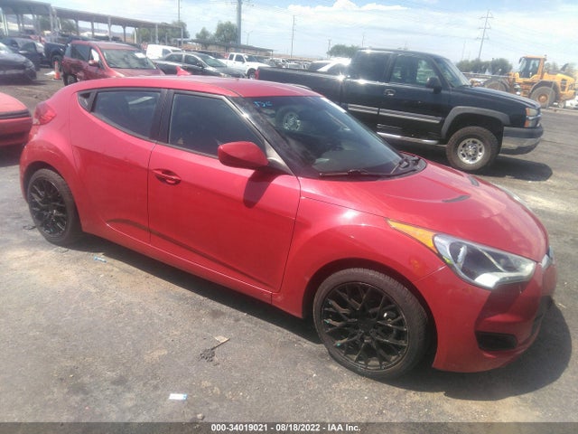 2015 Hyundai Veloster, VIN: KMHTC6AD8FU228169