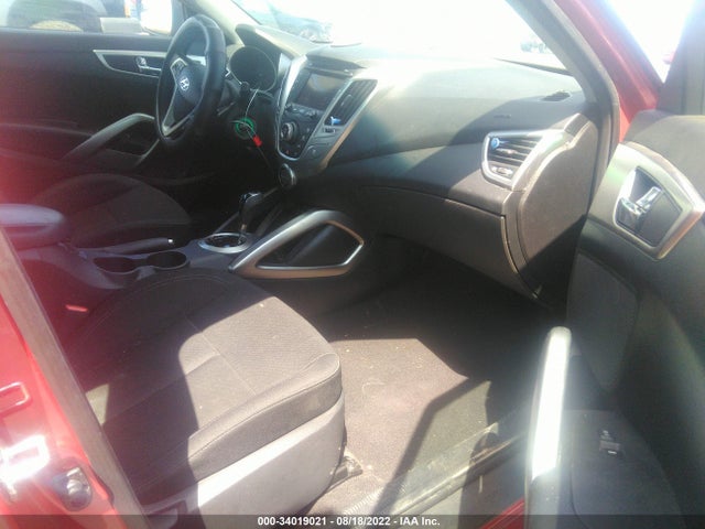 2015 Hyundai Veloster, VIN: KMHTC6AD8FU228169
