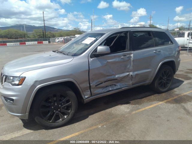 1C4RJFAG0JC230706 Jeep Grand Cherokee Altitude