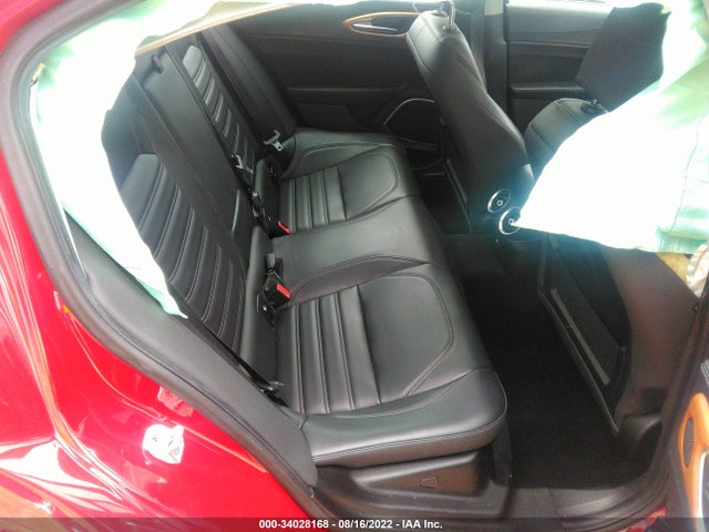 2017 Alfa Romeo Giulia, VIN: ZARFAEEN2H7555758