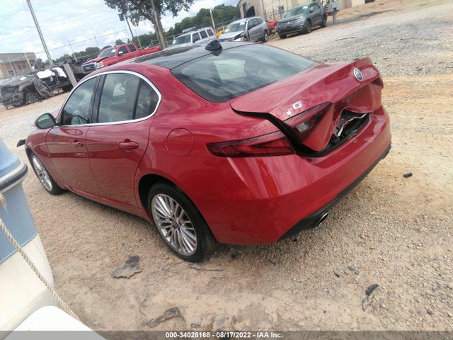 2017 Alfa Romeo Giulia, VIN: ZARFAEEN2H7555758