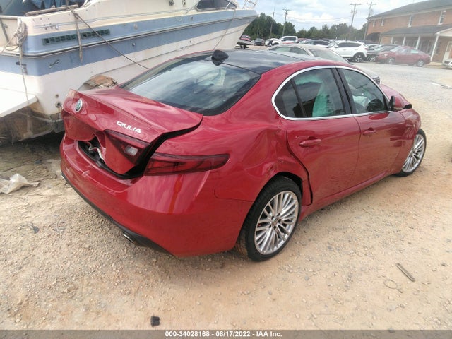 2017 Alfa Romeo Giulia, VIN: ZARFAEEN2H7555758