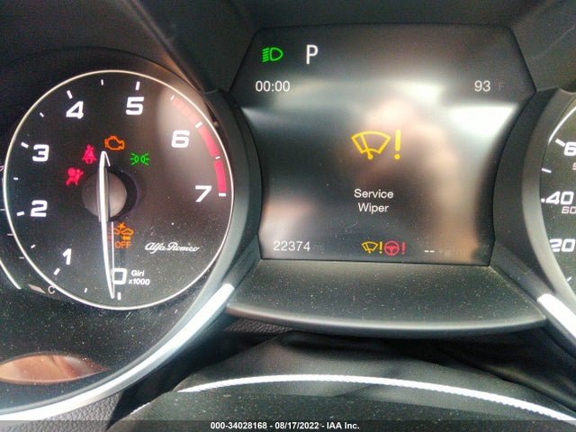 2017 Alfa Romeo Giulia, VIN: ZARFAEEN2H7555758