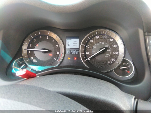 2017 Infiniti Q70, VIN: JN1BY1AP2HM740658