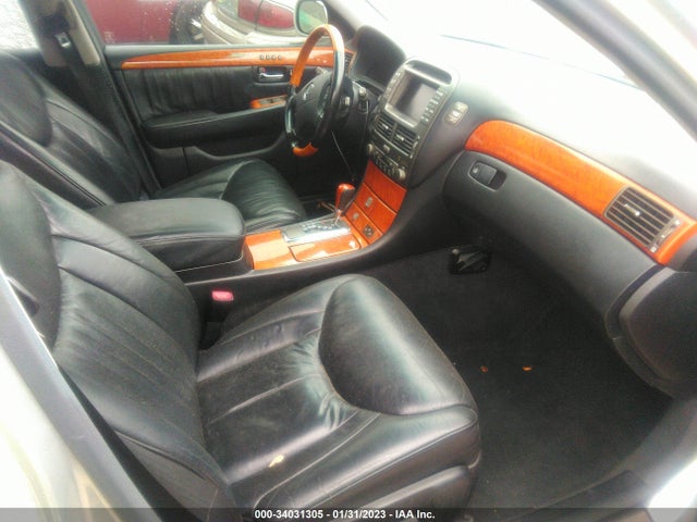 Lexus LS 430 2002 JTHBN30F520055576 Image 6