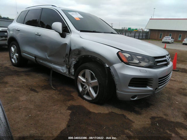 2014 WVGEP9BP2ED015143 main image