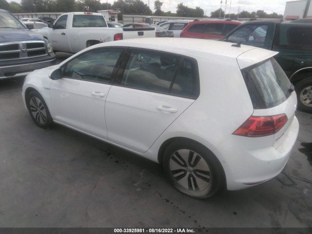 2016 Volkswagen Golf, VIN: WVWPP7AU8GW916856