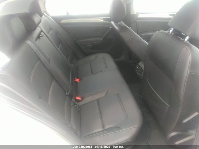 2016 Volkswagen Golf, VIN: WVWPP7AU8GW916856