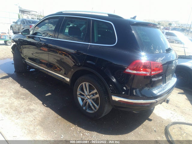 2016 Volkswagen Touareg, VIN: WVGEF9BP5GD012128