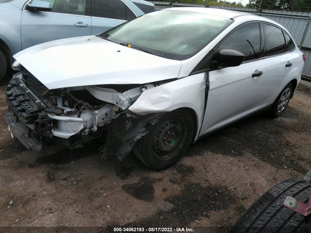 Ford FOCUS S 2018 1FADP3E26JL203893 Image 2