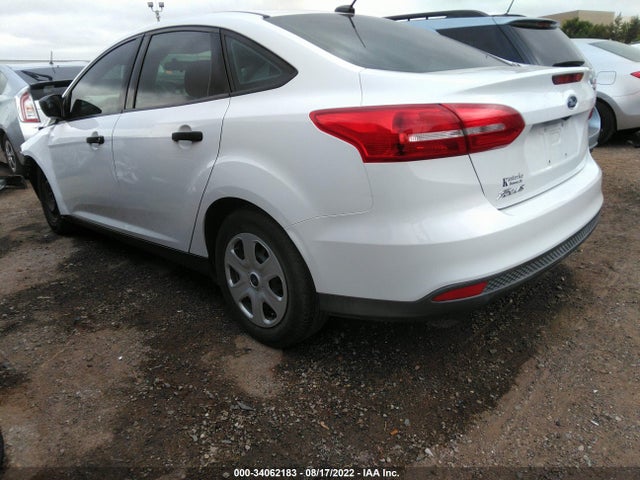 Ford FOCUS S 2018 1FADP3E26JL203893 Image 3