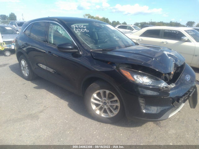 2021 Ford Escape, VIN: 1FMCU0BZ9MUA39502