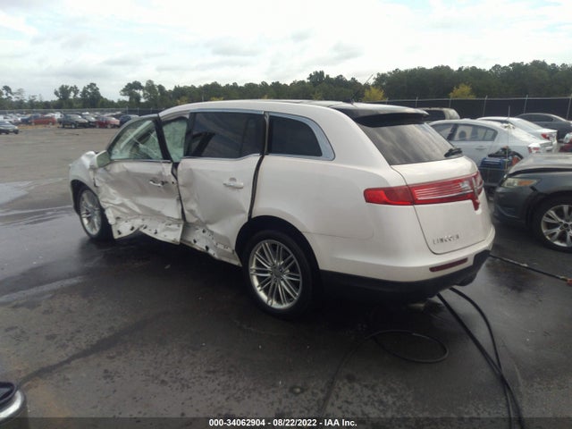 2019 Lincoln MKT, VIN: 2LMHJ5AT8KBL00571
