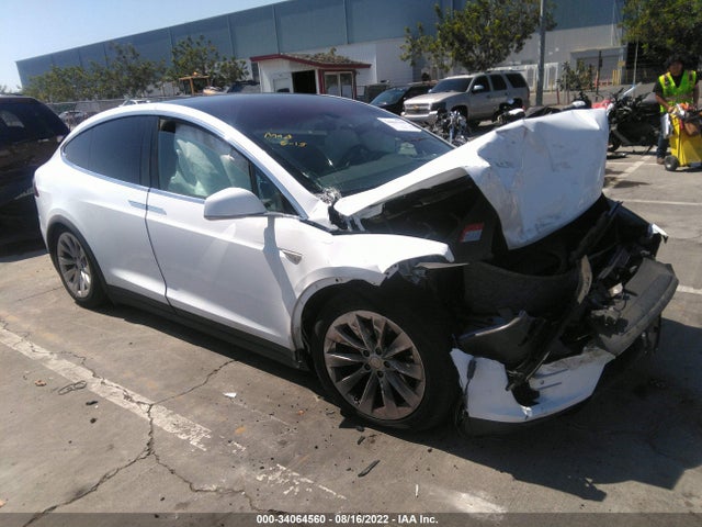 2016 Tesla Model X, VIN: 5YJXCBE2XGF019534