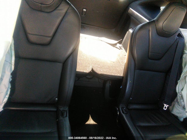 2016 Tesla Model X, VIN: 5YJXCBE2XGF019534