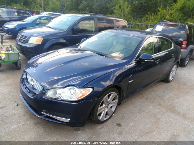 Jaguar XF 2010 SAJWA0FA4AHR58490 Image 2