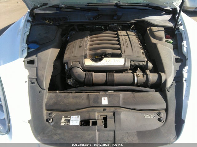 2014 Porsche Cayenne, VIN: WP1AA2A25ELA96869