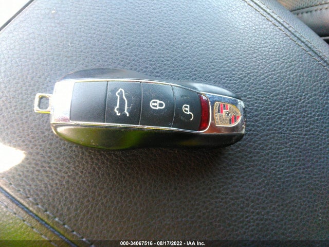 2014 Porsche Cayenne, VIN: WP1AA2A25ELA96869