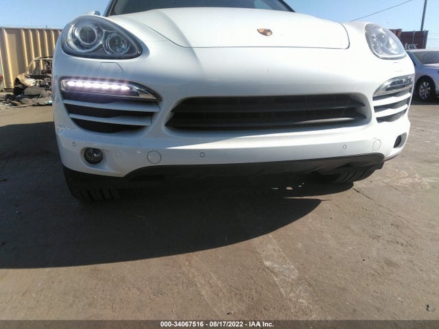 2014 Porsche Cayenne, VIN: WP1AA2A25ELA96869