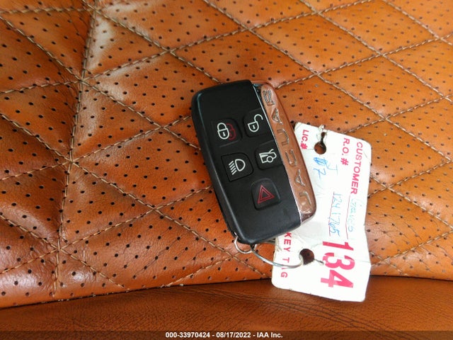 2016 Jaguar XJ, VIN: SAJWJ2GDXG8V96212