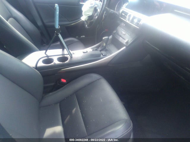 Lexus IS 300 2016 JTHCM1D29G5008368 Image 5